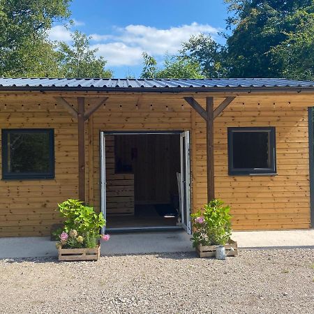 Kingfisher Cabin - Wild Escapes Wrenbury Off Grid Glamping - Ages 12 And Over Baddiley Eksteriør billede
