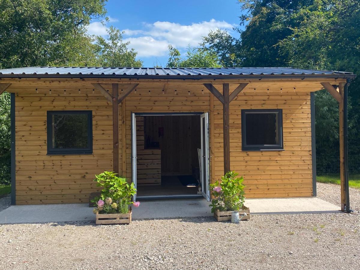 Kingfisher Cabin - Wild Escapes Wrenbury Off Grid Glamping - Ages 12 And Over Baddiley Eksteriør billede