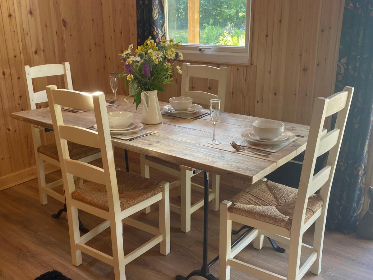 Kingfisher Cabin - Wild Escapes Wrenbury Off Grid Glamping - Ages 12 And Over Baddiley Eksteriør billede
